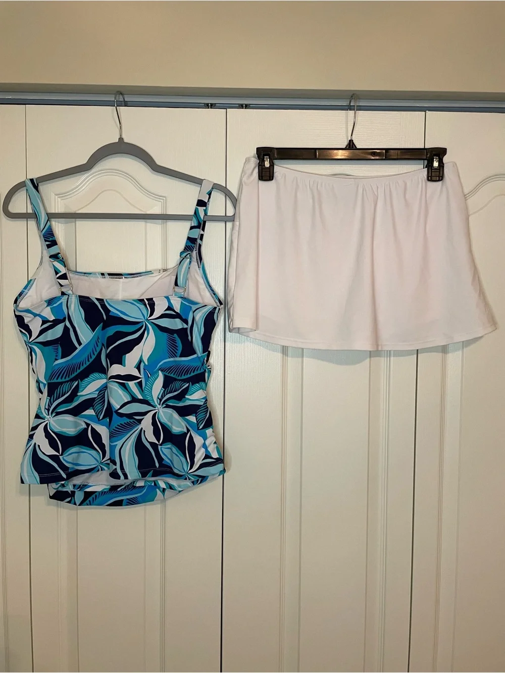 Ellen Tracy 2-piece swim tankini and skort